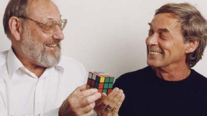 Tom Kremer és Rubik Ernő a kockával