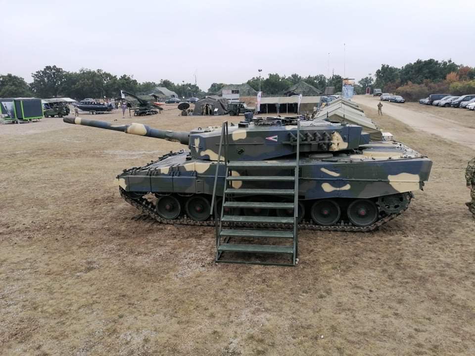 A Leopard 2A4HU harckocsi