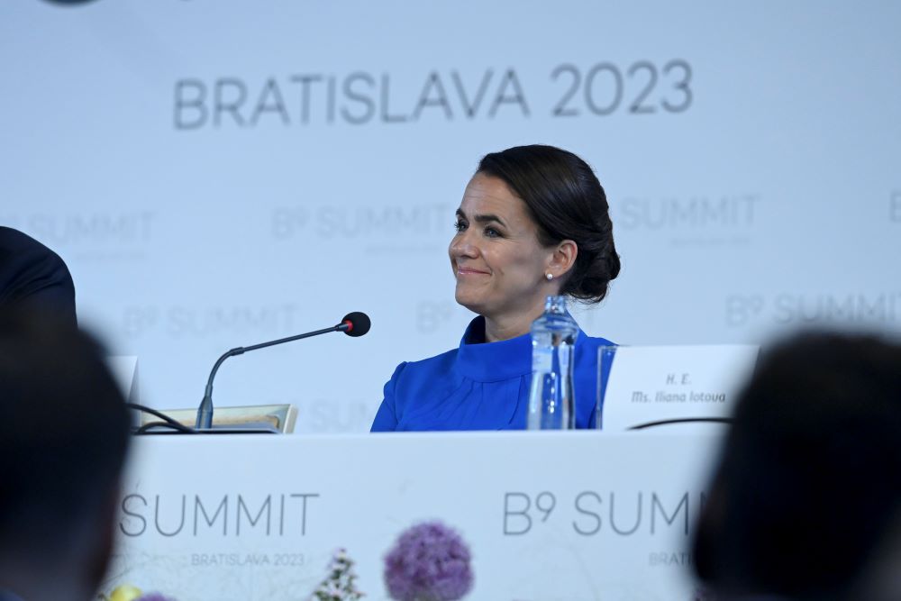 Novák Katalin államfő a pozsonyi csúcstalálkozón