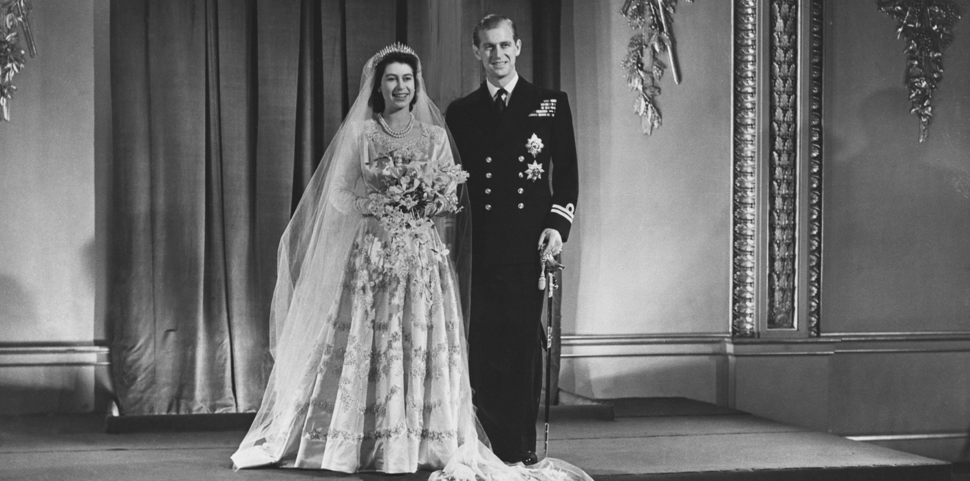 II. Erzsébet esküvője. Az ifjú királynő és férje igen népszerűek voltak